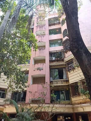  Apartment For Sale in Borivali West
