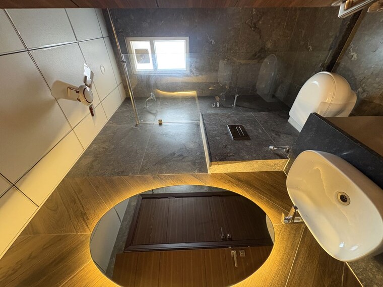 Bathroom, anant-raj-the-estate-floors 3.5 Bedroom 1810 Sq.Ft. Apartment In Sector 63a Gurgaon 10599432