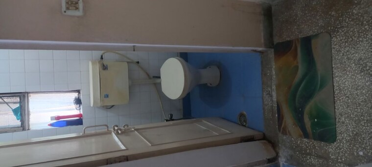 Bathroom, ip extension 1 Bedroom 800 Sq.Ft. Apartment In Ip Extension Delhi 10599433