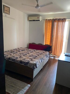 Bedroom in 3.5 BHK Apartment at BPTP Discovery Park, Sector 80 – for Sale