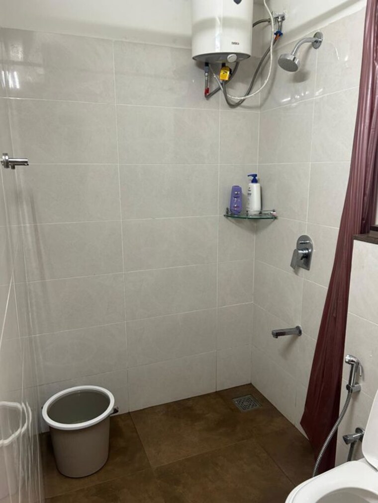 Bathroom, andheri-chs 3 Bedroom 1108 Sq.Ft. Apartment In Andheri West Mumbai 10599524
