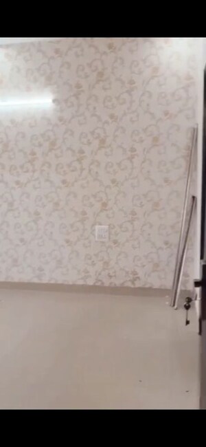 Room in 1 BHK Apartment at Raj Nagar – for Sale