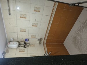 Bathroom in 1 BHK Apartment at Ghatkopar East – for Rent