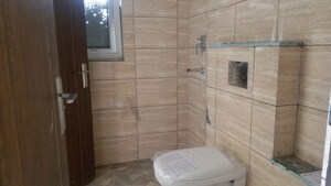 Bathroom in 3.5 BHK Apartment at BPTP Discovery Park, Sector 80 – for Sale
