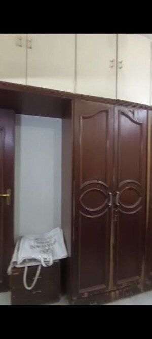 Furnished Amenities in 1 BHK Apartment at Ghatkopar East – for Rent
