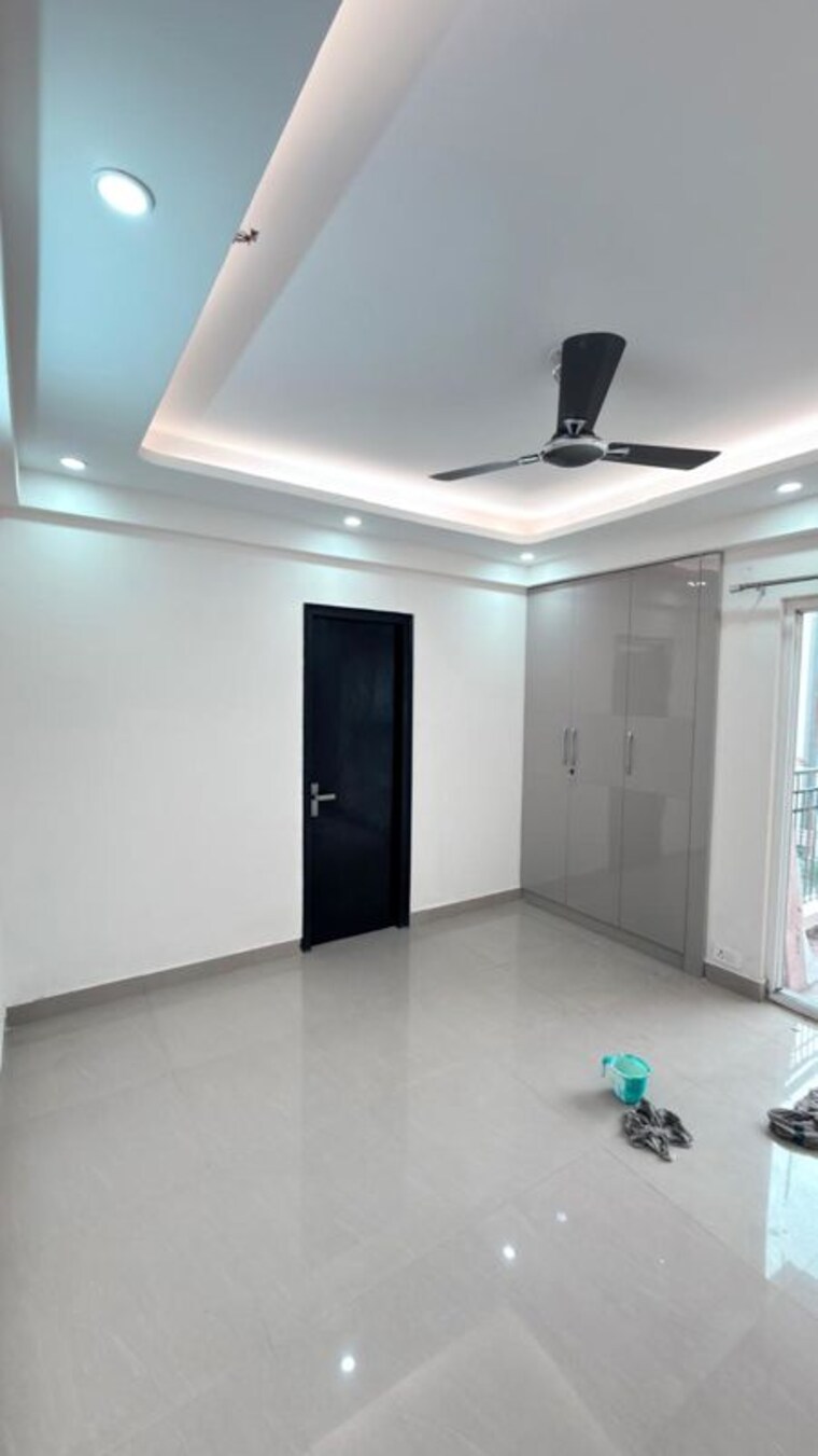 Room, trident-embassy-reso 2.5 Bedroom 1272 Sq.Ft. Apartment In Sector 1 Greater Noida Greater Noida 10599588