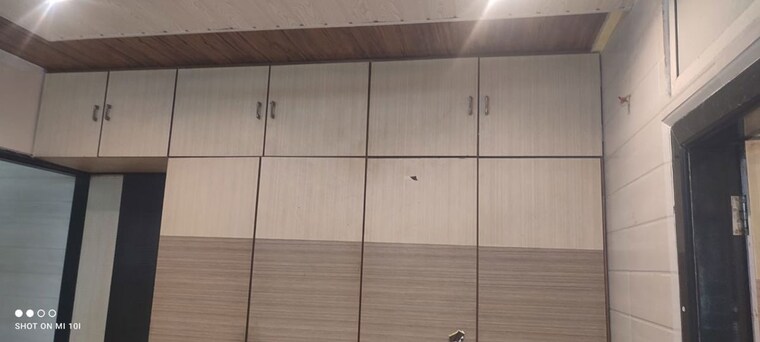 Room, sion east 1 Bedroom 450 Sq.Ft. Apartment In Sion East Mumbai 10599603