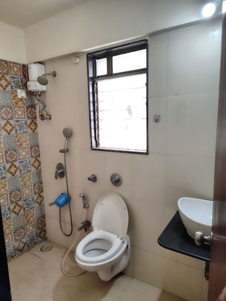 Bathroom, sion east 2 Bedroom 650 Sq.Ft. Apartment In Sion East Mumbai 10599610