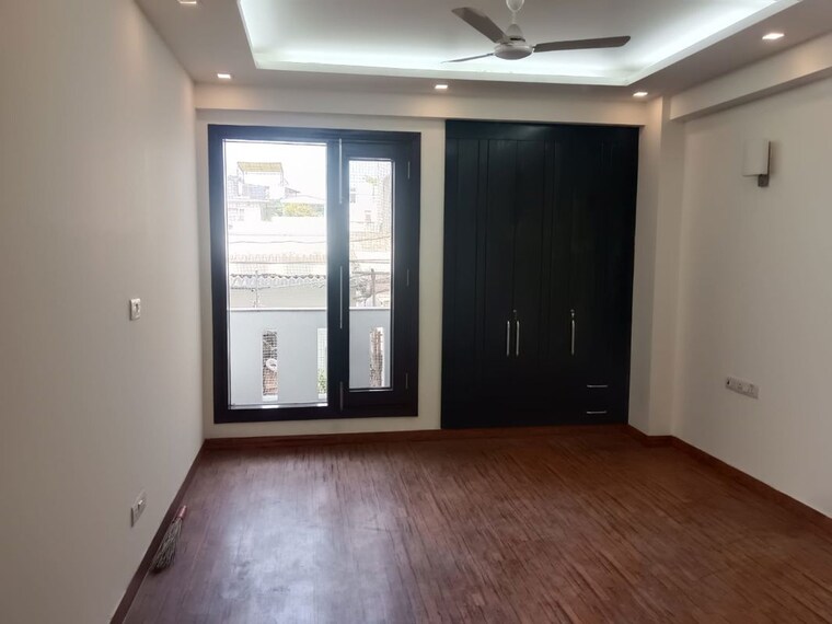 Room, vasant vihar 4 Bedroom 2200 Sq.Ft. Builder Floor In Vasant Vihar Delhi 10599614