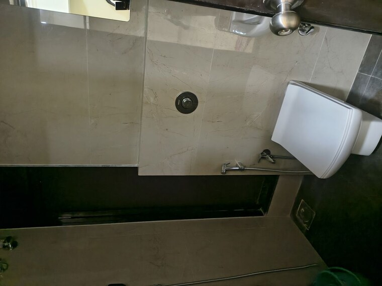 Bathroom, kings-my-homes 1 Bedroom 350 Sq.Ft. Apartment In Chunabhatti Mumbai 10599616