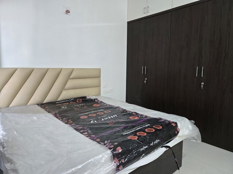 Bedroom, godrej-green-glades 3 Bedroom 2072 Sq.Ft. Apartment In Jagatpur Ahmedabad 10599601