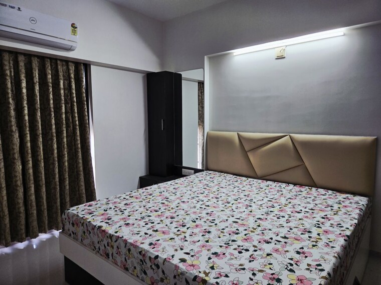 Bedroom, godrej-green-glades 3 Bedroom 2072 Sq.Ft. Apartment In Jagatpur Ahmedabad 10599601