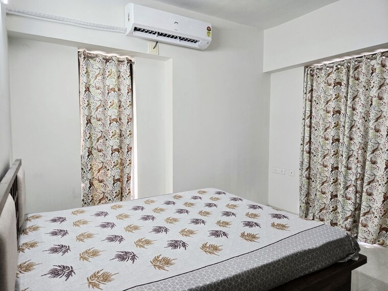 Bedroom, godrej-green-glades 3 Bedroom 2072 Sq.Ft. Apartment In Jagatpur Ahmedabad 10599601