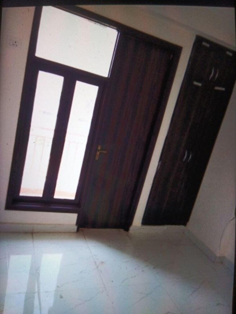Room, buildlopers-hi-tech-homes 1 Bedroom 550 Sq.Ft. Builder Floor In Sector 104 Noida 10459397