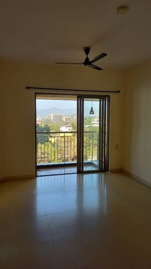 2.5 BHK Apartment For Sale in Lodha Splendora, Ghodbunder Road