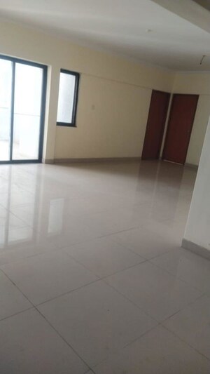 Room in 3 BHK Apartment at Gera Emerald City, Kharadi – for Sale