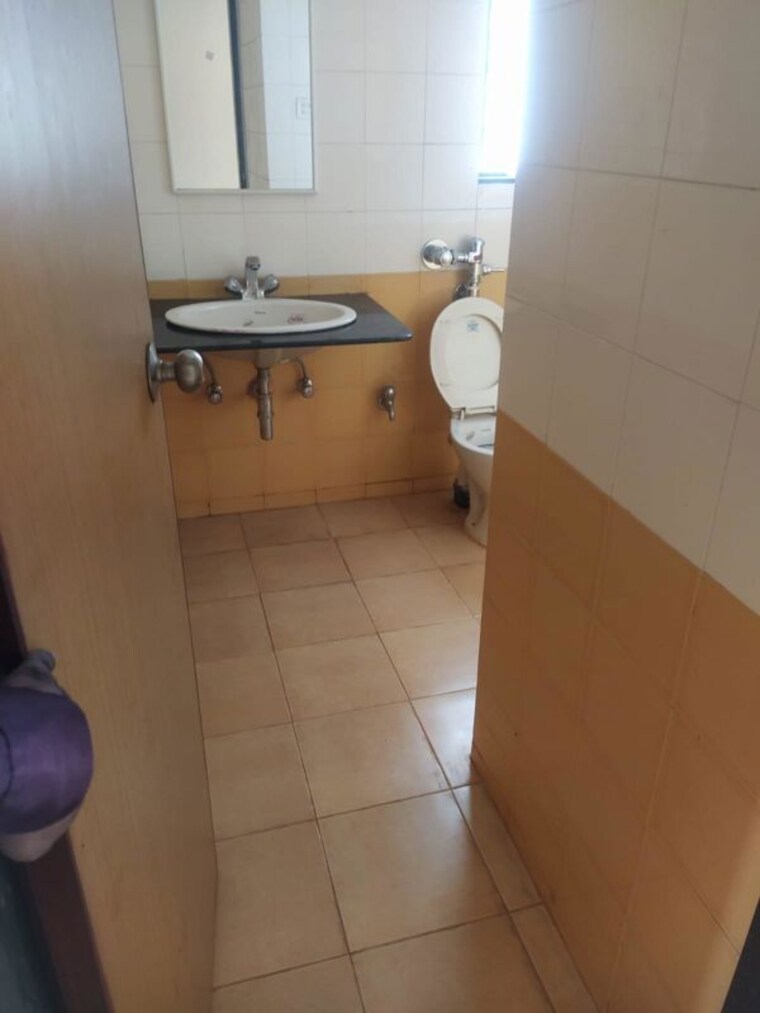 Bathroom, gera-emerald-city 3 Bedroom 1680 Sq.Ft. Apartment In Kharadi Pune 10599647