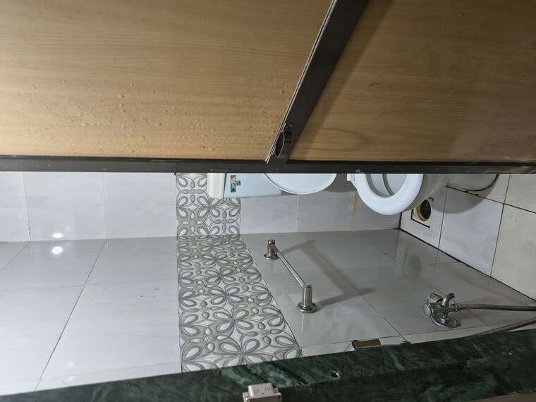 Attached Bathroom, chunabhatti 1 Bedroom 450 Sq.Ft. Apartment In Chunabhatti Mumbai 10599653