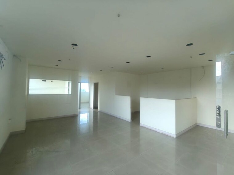 Room, kakkanad Commercial Office Space 1000 Sq.Ft. In Kakkanad Kochi 10599674