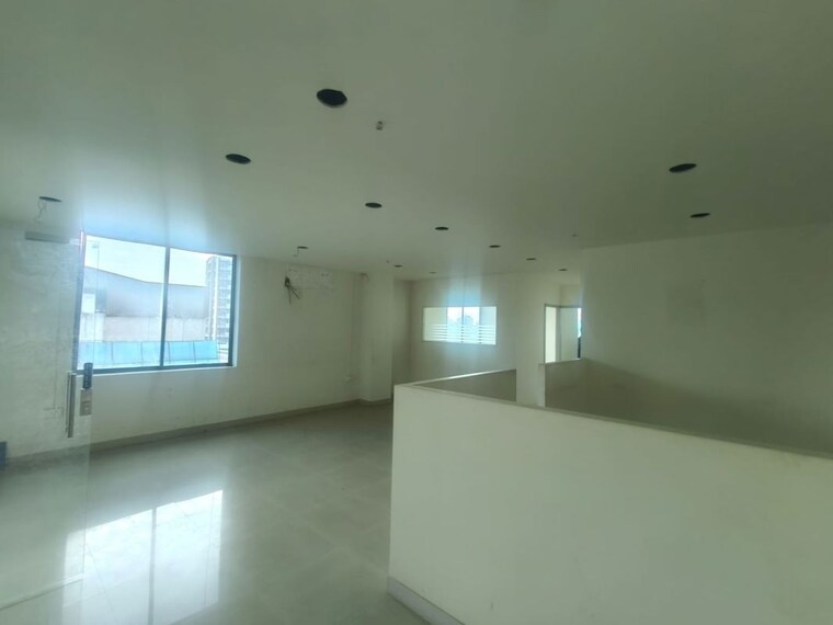 Room, kakkanad Commercial Office Space 1000 Sq.Ft. In Kakkanad Kochi 10599674