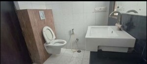 Bathroom in 3 BHK Apartment at Hazratganj – for Rent