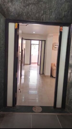 Building Lobby in 3 BHK Apartment at Hazratganj – for Rent
