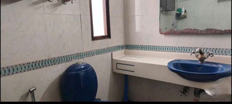 Bathroom, hazratganj 3 Bedroom 1950 Sq.Ft. Apartment In Hazratganj Lucknow 10599701