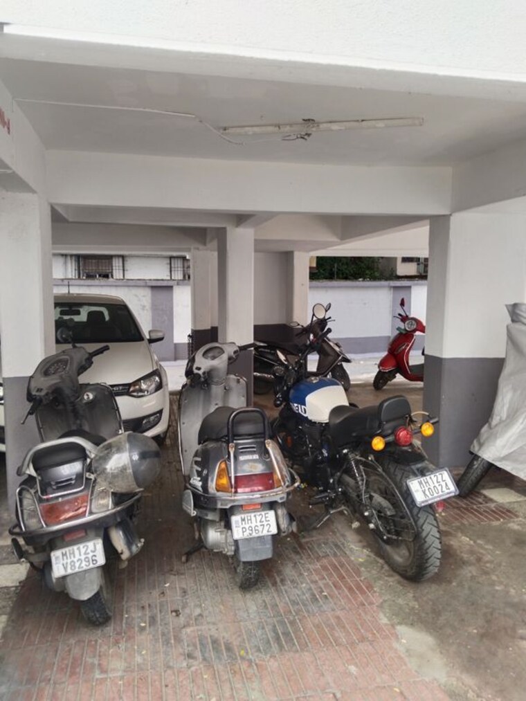  Parking, quarter-gate  700 Sq.Ft. Apartment In New Nana Peth Pune 10599733