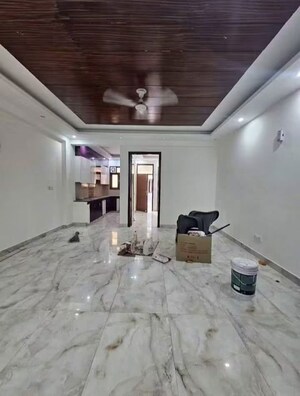 Parking in 2 BHK Apartment at Chattarpur – for Rent
