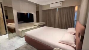 Bedroom in 5 BHK Apartment at The Park Residency Andheri, Andheri West – for Rent
