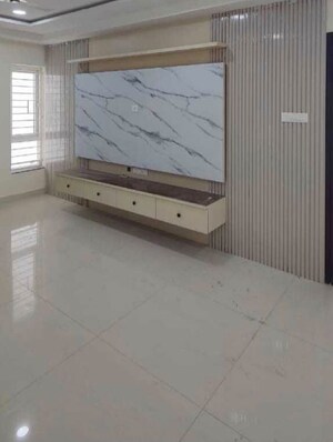 Room in 3 BHK Apartment at Ambience Courtyard, Manikonda – for Rent