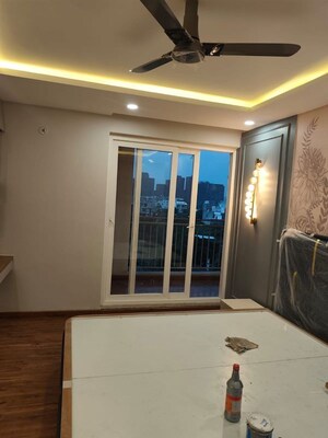 Room in 3.5 BHK Apartment at Arjunganj – for Rent