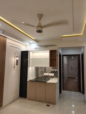 Bedroom in 3.5 BHK Apartment at Arjunganj – for Rent
