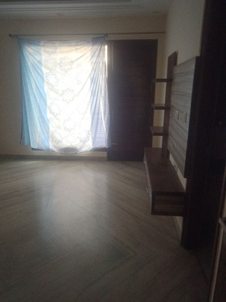 Room, sector 21 3 Bedroom 2600 Sq.Ft. Builder Floor In Sector 21 Chandigarh 10599785