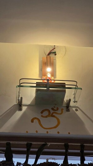 Team Area in 2 BHK Apartment at Adarsh Nagar CHS Worli, Worli – for Rent