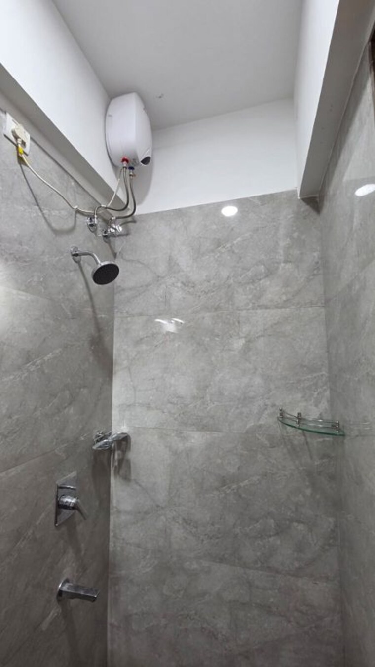 Bathroom, adarsh-nagar-chs-worli 2 Bedroom 705 Sq.Ft. Apartment In Worli Mumbai 10599798
