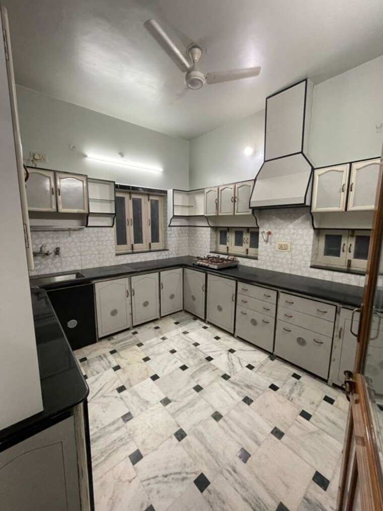 Kitchen, pal 2.5 Bedroom 2200 Sq.Ft. Builder Floor In Pal Jodhpur 10599815
