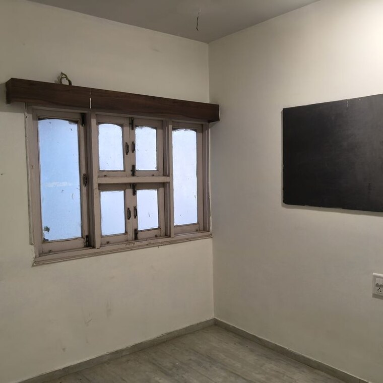Room, sardarpura Commercial Office Space 1250 Sq.Ft. In Sardarpura Jodhpur 10599823