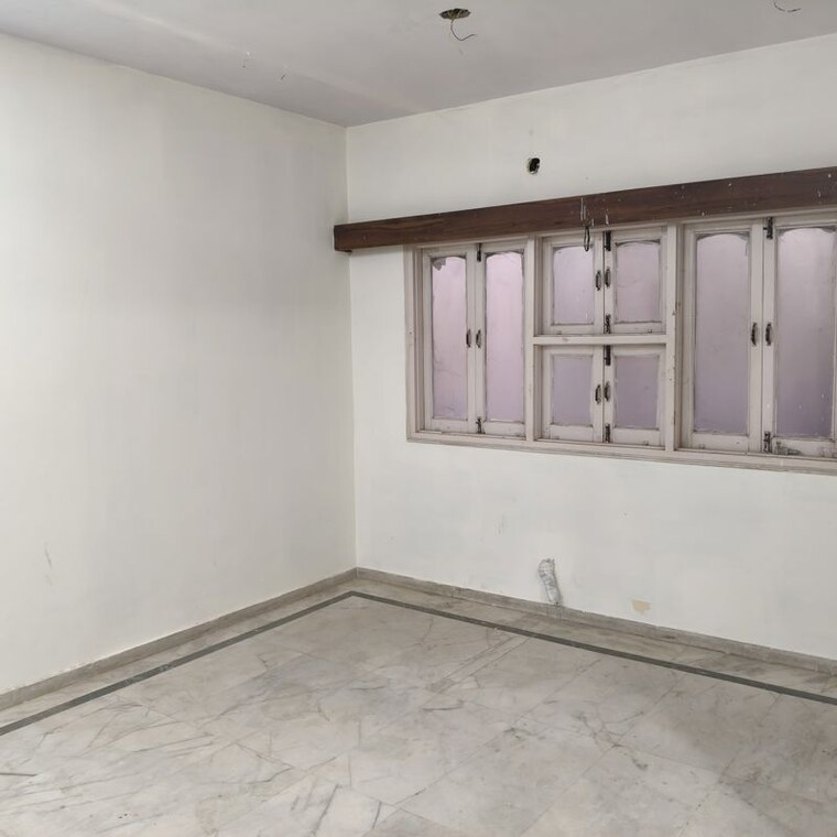 Room, sardarpura Commercial Office Space 1250 Sq.Ft. In Sardarpura Jodhpur 10599823