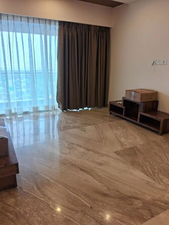 3 BHK Apartment For Rent in Crescent Apartment Bandra West in Bandra West, Mumbai