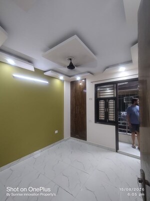 Room in 3 BHK Builder Floor at Nawada – for Rent