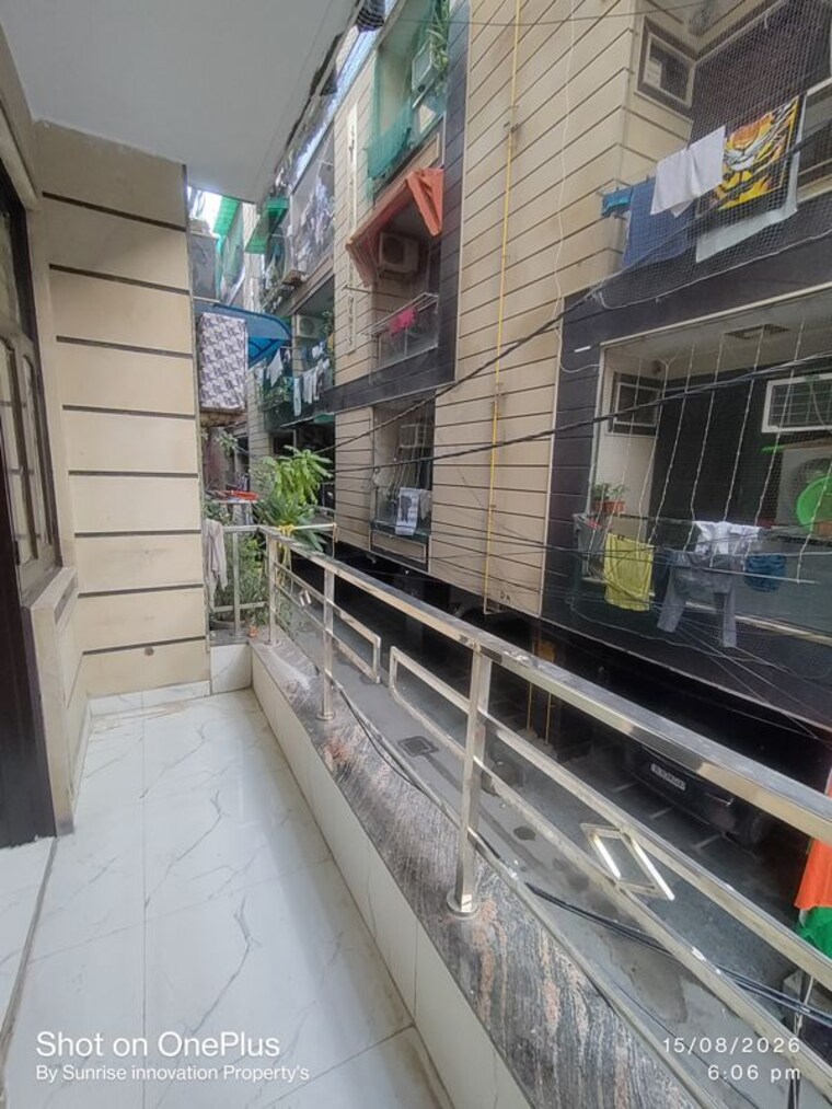 Balcony, nawada 3 Bedroom 90 Sq.Yd. Builder Floor In Nawada Delhi 10599847