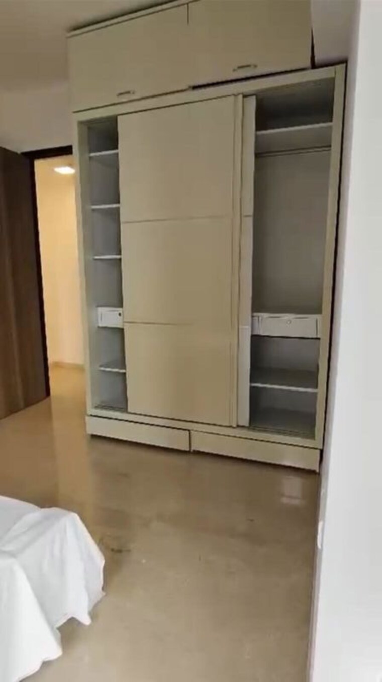 Bathroom, lodha-the-park 5 Bedroom 2222 Sq.Ft. Apartment In Worli Mumbai 10599853