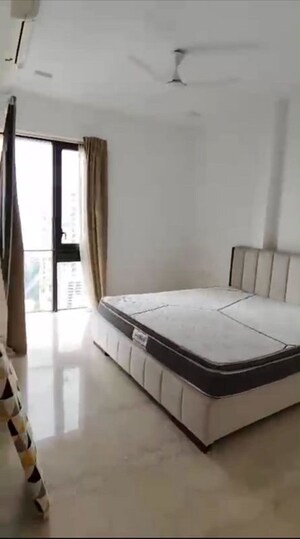 Bathroom in 5 BHK Apartment at Lodha The Park, Worli – for Rent