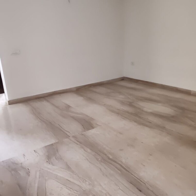 Room, sector 7 3 Bedroom 2350 Sq.Ft. Builder Floor In Sector 7 Gurgaon 10588669