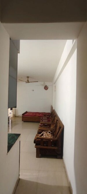 Bathroom in 2 BHK Apartment at Signature Global Signum 37D, Sector 37d – for Rent