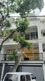 3 BHK + Servant Room 1500 Sq.Ft. Builder Floor in Safdarjung Enclave