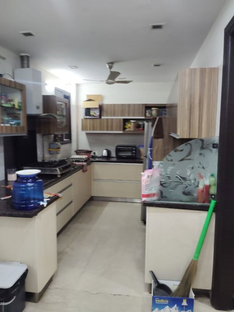 Team Area, safdarjung enclave 3 Bedroom 1500 Sq.Ft. Builder Floor In Safdarjung Enclave Delhi 10599917