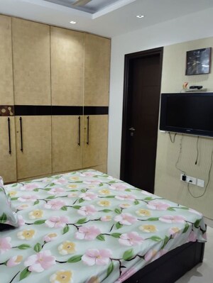 Bedroom in 3 BHK Builder Floor at Safdarjung Enclave – for Rent