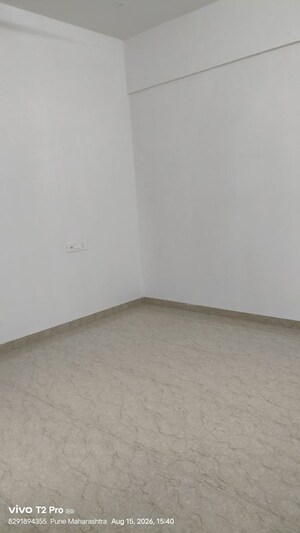 Room in 2 BHK Apartment at Northcape Venicia, Baner – for Rent
